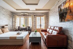 Hoàng Long Hotel By Cozrum