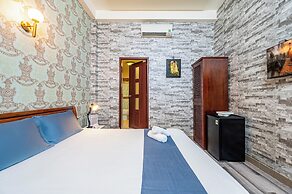 Hoàng Long Hotel By Cozrum