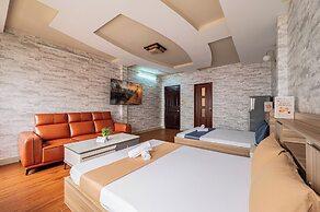 Hoàng Long Hotel By Cozrum