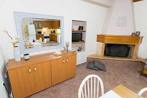 Aoria Traditional House With Stuning Mountain View