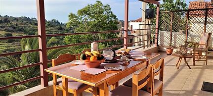 Aoria Traditional House With Stuning Mountain View