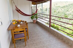 Aoria Traditional House With Stuning Mountain View