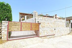 Aoria Traditional House With Stuning Mountain View