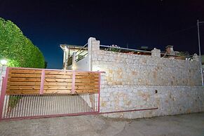 Ortaki Traditional House