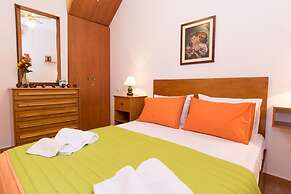 Ortaki Traditional House