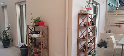 Litinas Beachfront Apartment