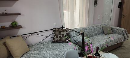 Litinas Beachfront Apartment