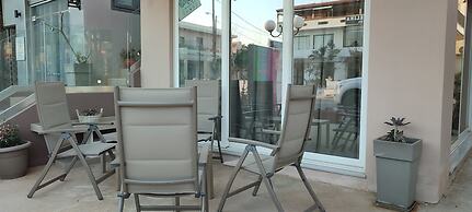 Litinas Beachfront Apartment