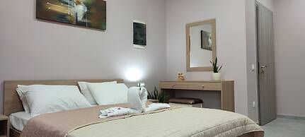 Litinas Beachfront Apartment