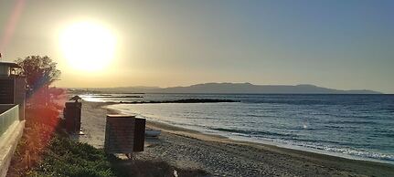 Litinas Beachfront Apartment