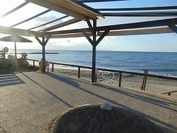 Litinas Beachfront Apartment