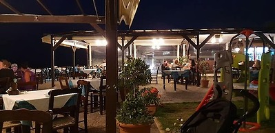 Litinas Beachfront Apartment