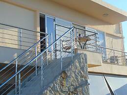 Comfy Beachfront Litinas Casa With Seaview