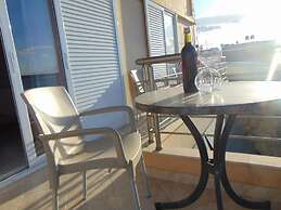 Comfy Beachfront Litinas Casa With Seaview