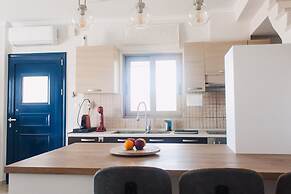 Villa Cook With Pool and Terraces With sea Views