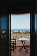 Villa Cook With Pool and Terraces With sea Views