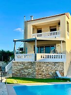 Villa Cook With Pool and Terraces With sea Views