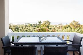 Villa Cook With Pool and Terraces With sea Views