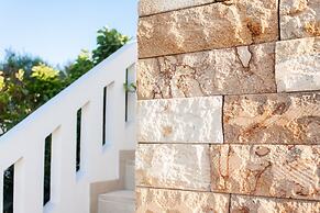 Villa Cook With Pool and Terraces With sea Views