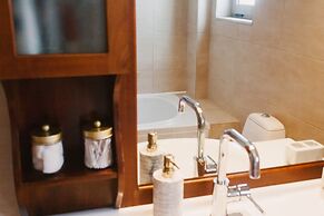 Villa Cook With Pool and Terraces With sea Views