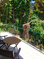 Marousi Comfy Apartment With Balcony