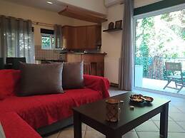 Marousi Comfy Apartment With Balcony