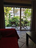 Marousi Comfy Apartment With Balcony