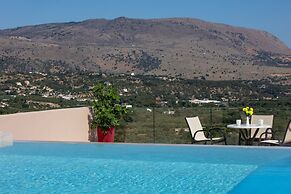 Iconic Villa With Private Pool and sea View