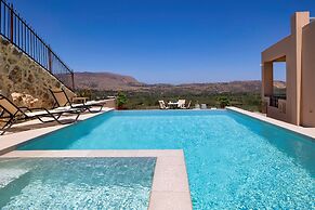 Iconic Villa With Private Pool and sea View