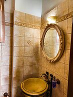 Villa Aitheras With sea Views and Garden