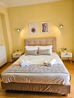 Villa Aitheras With sea Views and Garden