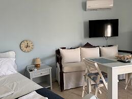 Peaceful Private Cottage Retreat in Countryside