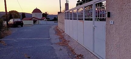 Peaceful Private Cottage Retreat in Countryside