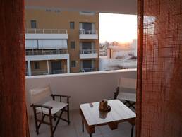 Gio s Central Cosy Apartment With Private Balcony