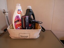 Gio s Central Cosy Apartment With Private Balcony