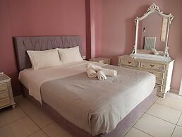 Gio s Central Cosy Apartment With Private Balcony