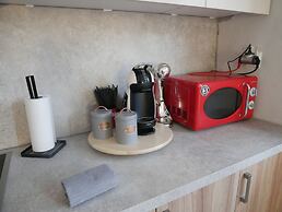 Gio s Central Cosy Apartment With Private Balcony