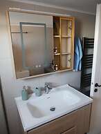 Gio s Central Cosy Apartment With Private Balcony