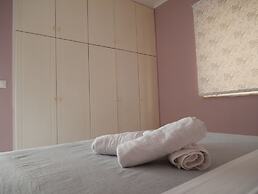 Gio s Central Cosy Apartment With Private Balcony