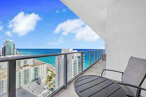 Oceanview Condo with Pool & Relaxation