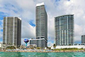 Oceanview Condo with Pool & Relaxation