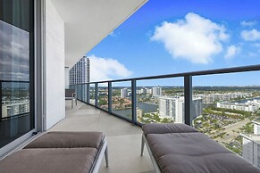 Oceanview Condo with Pool & Relaxation