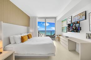 Oceanview Condo with Pool & Relaxation