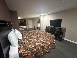 Magnolia Bay Hotel & Suites