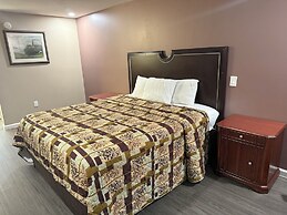 Magnolia Bay Hotel & Suites