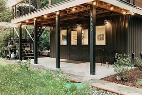 Ensuite 08 - A Newly Remodeled Studio - A Perfect Romantic Getaway