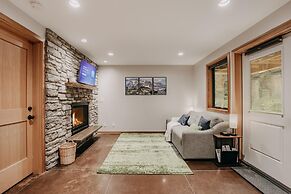 Ensuite 08 - A Newly Remodeled Studio - A Perfect Romantic Getaway