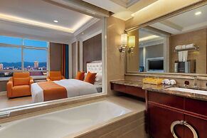 Hawthorn by Wyndham Dehong Mangshi