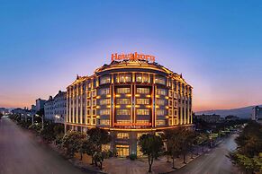 Hawthorn by Wyndham Dehong Mangshi