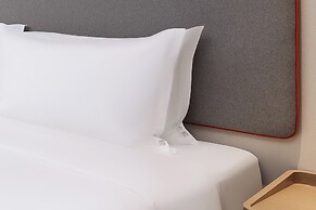 Holiday Inn Express Haikou Xiuying Port by IHG